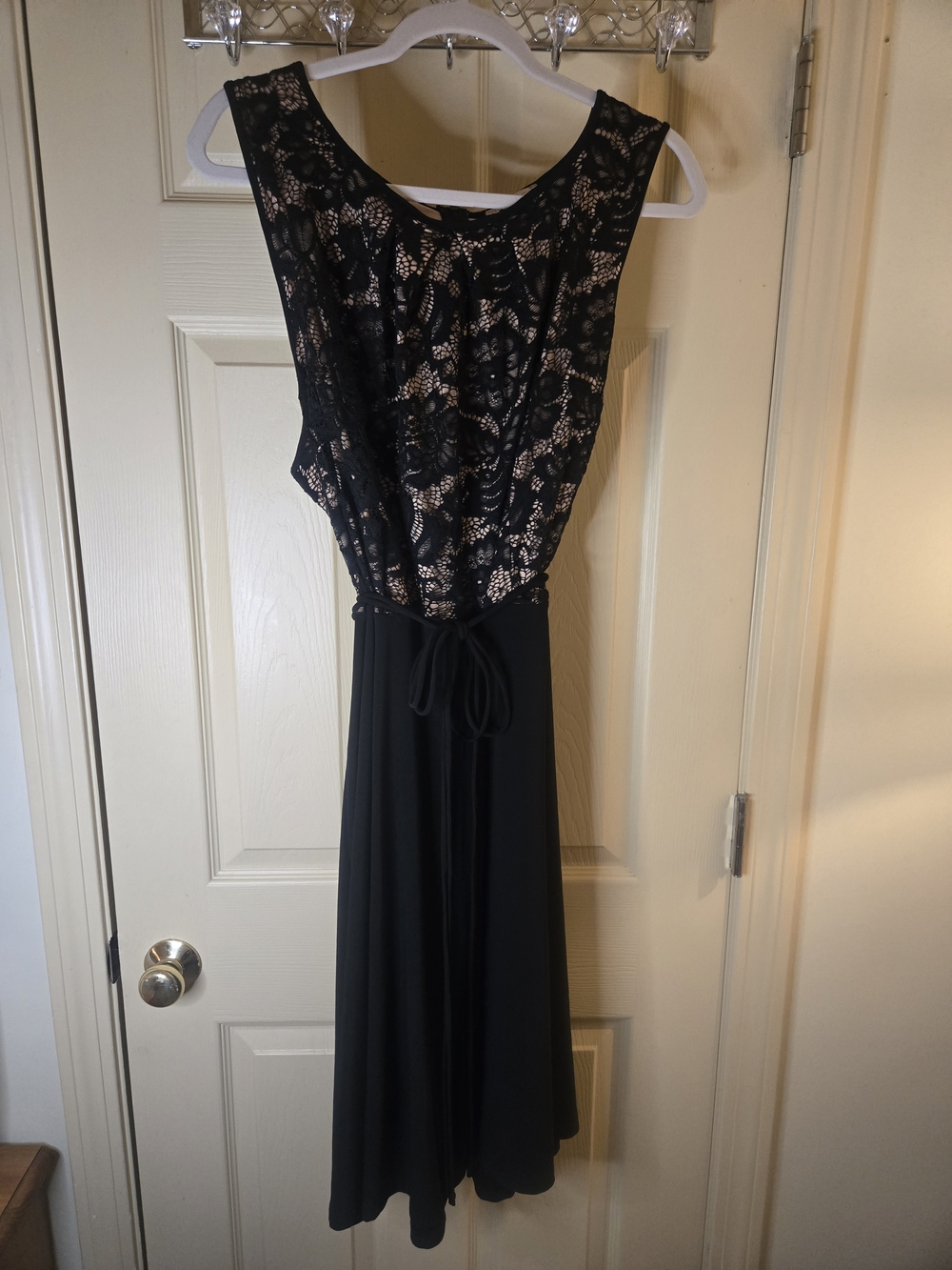 Black Lace Overlay Women’s Dress — Elegant Evening Style